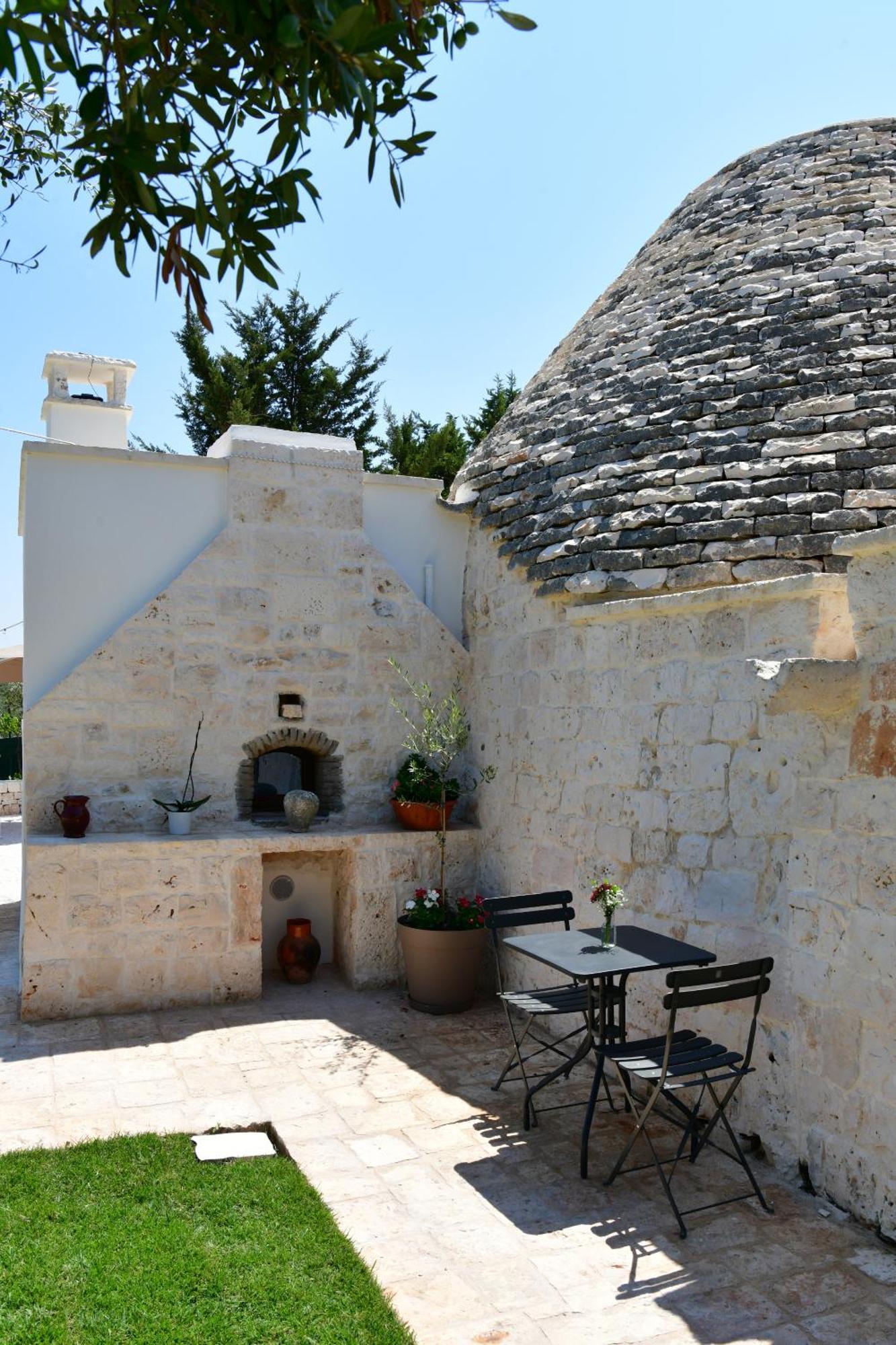 Lamarossa Trulli & Suites Antonelli Zewnętrze zdjęcie